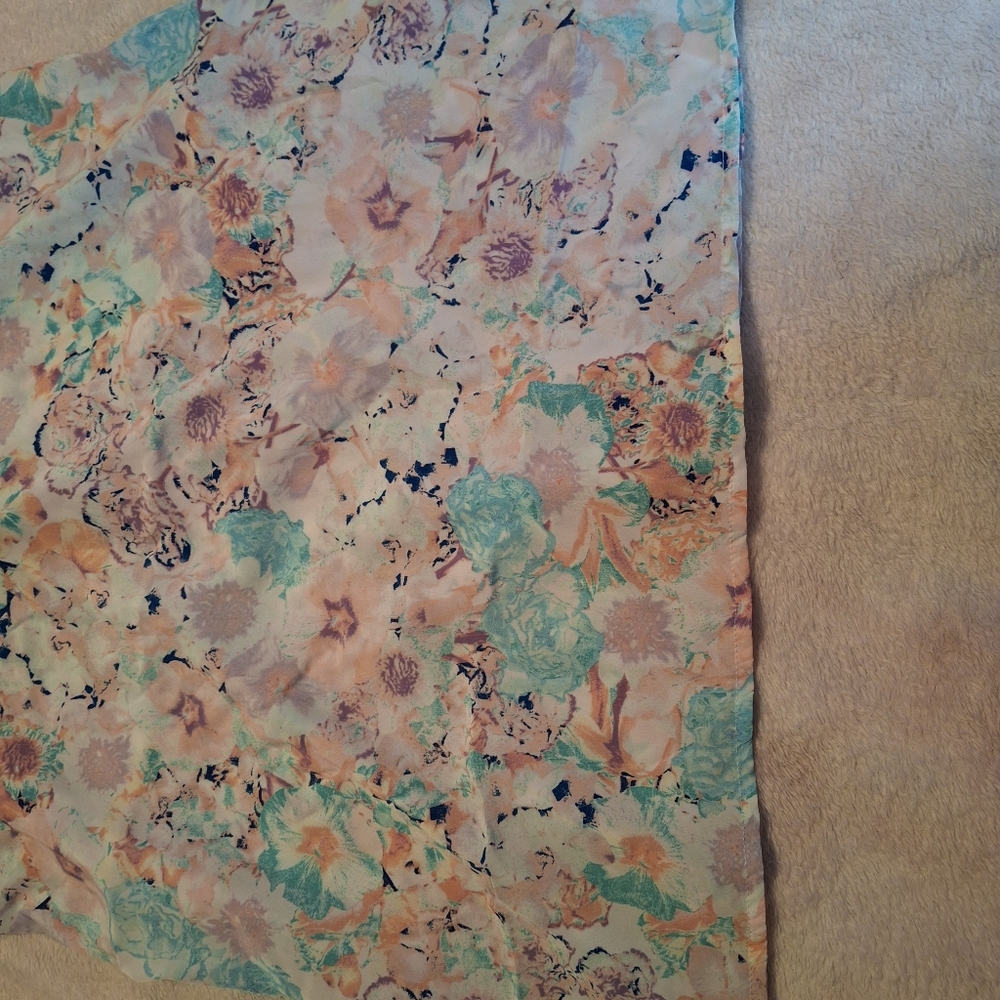 Candies size large lightweight shirt - Picture 6 of 7